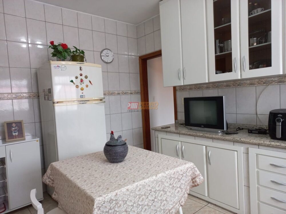 Sobrado à venda com 3 quartos, 275m² - Foto 3
