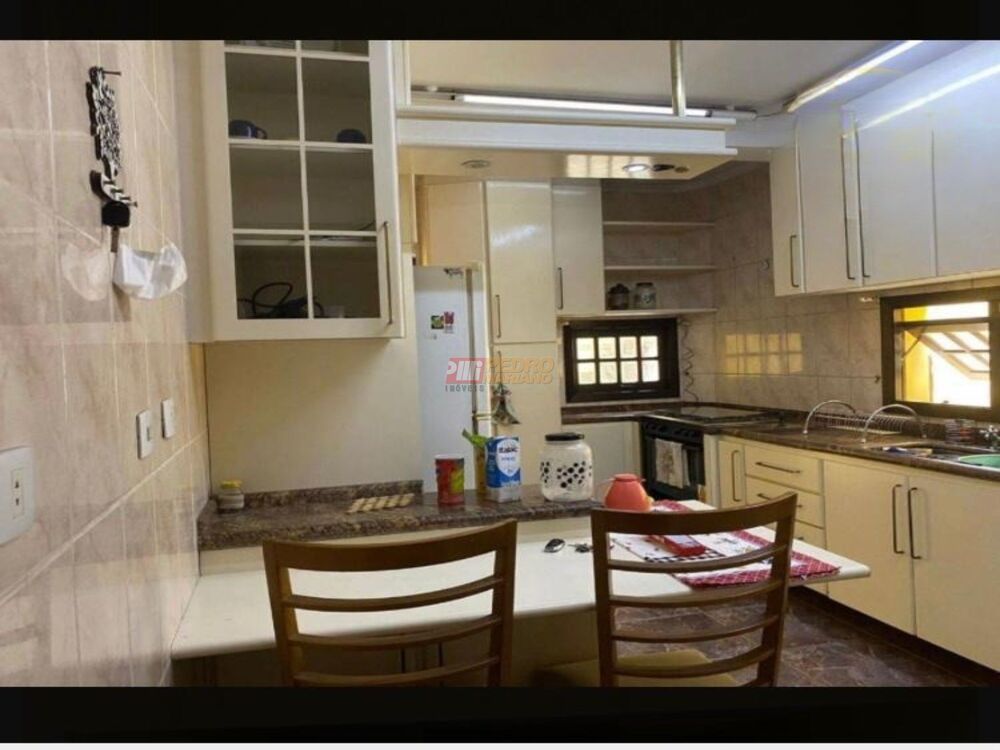 Sobrado, 3 quartos, 187 m² - Foto 1