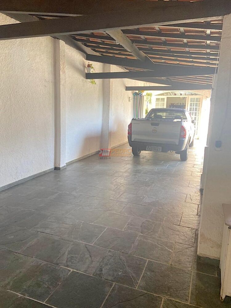 Casa à venda com 4 quartos, 267m² - Foto 13