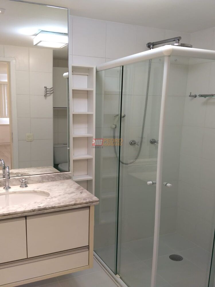 Apartamento à venda com 3 quartos, 68m² - Foto 2