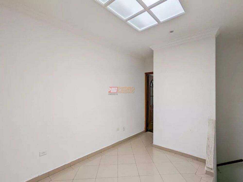 Sobrado à venda com 3 quartos, 350m² - Foto 4