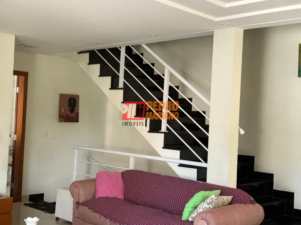 Sobrado, 3 quartos, 217 m² - Foto 1