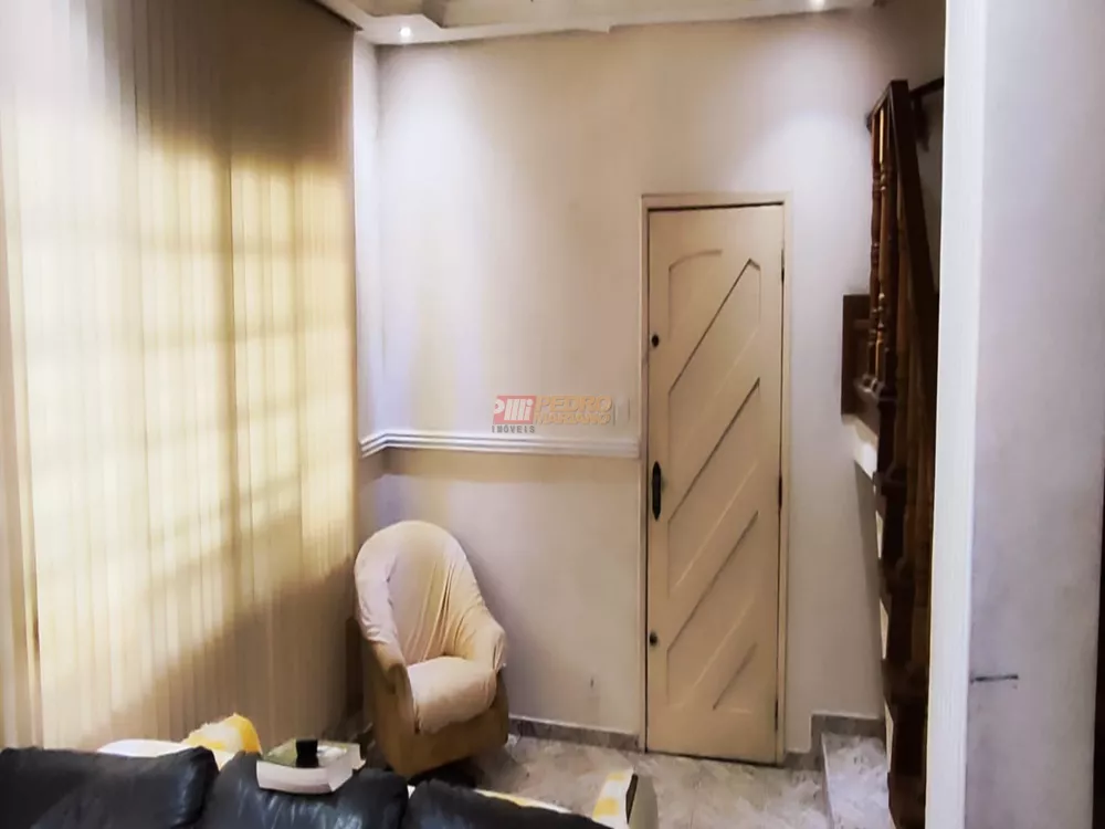 Sobrado, 3 quartos, 254 m² - Foto 4
