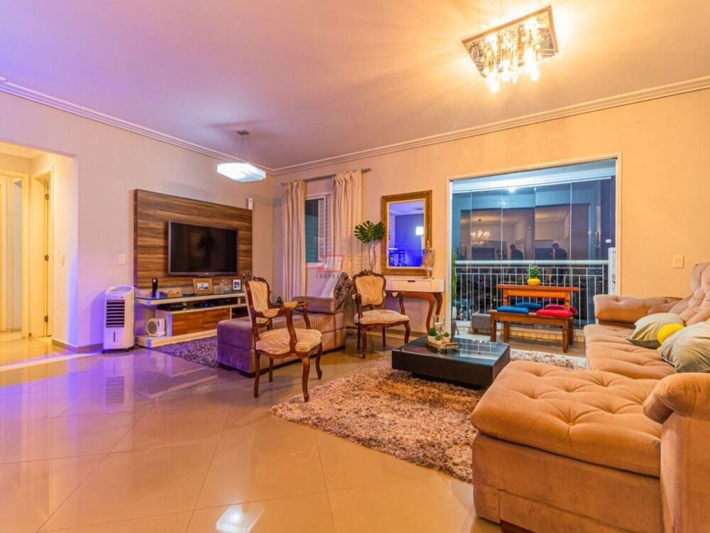 Apartamento, 3 quartos, 130 m² - Foto 1