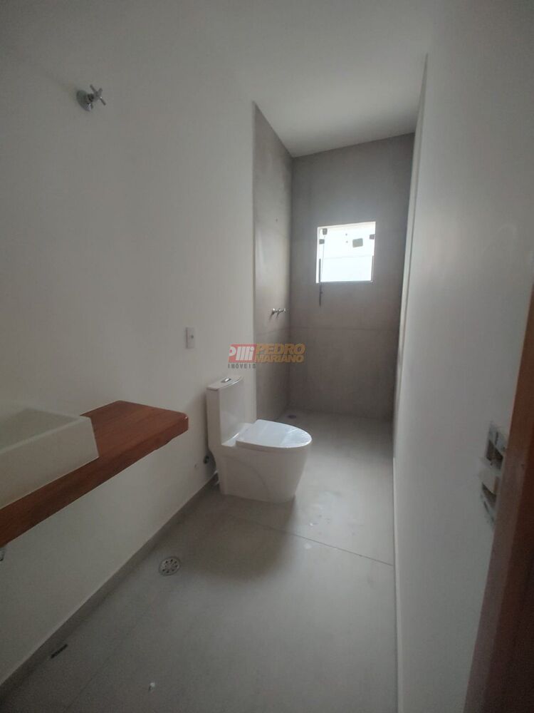 Sobrado à venda com 3 quartos, 247m² - Foto 3