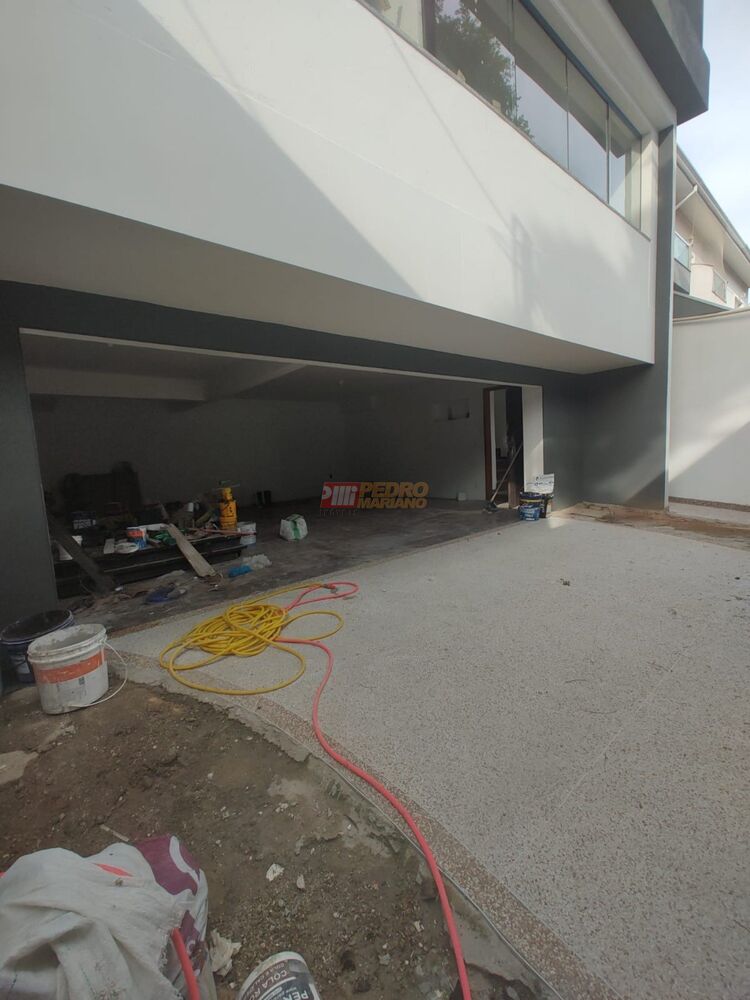 Sobrado à venda com 3 quartos, 247m² - Foto 14
