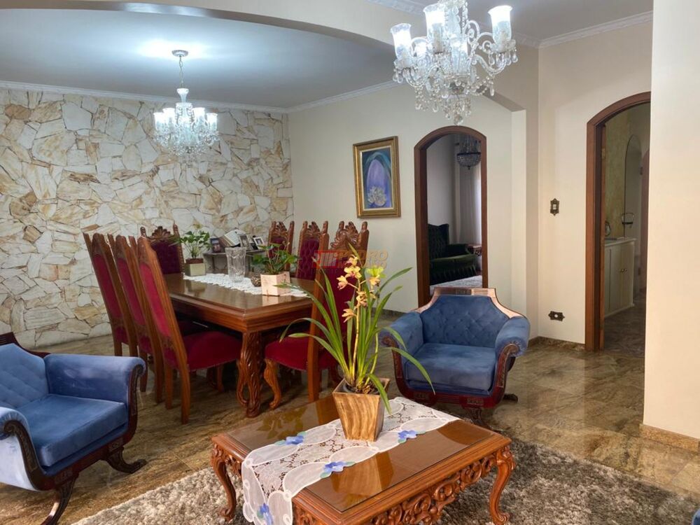 Sobrado, 3 quartos, 240 m² - Foto 1