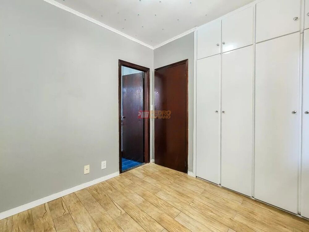 Casa à venda com 5 quartos, 360m² - Foto 7