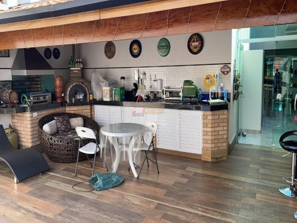 Sobrado, 3 quartos, 299 m² - Foto 3