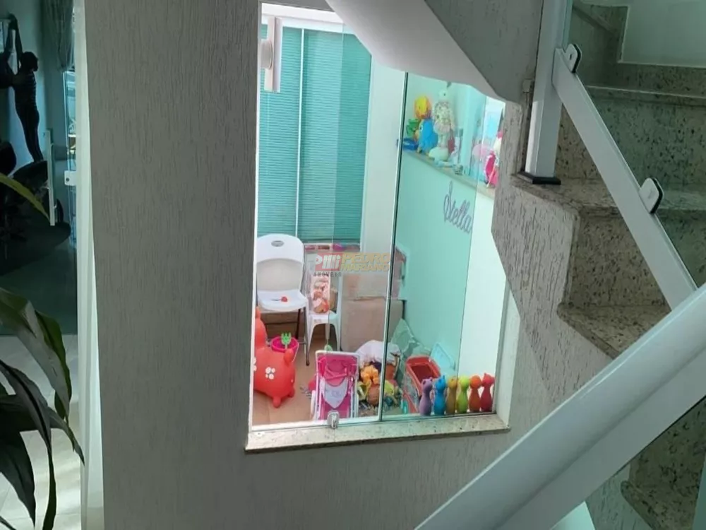 Sobrado, 3 quartos, 299 m² - Foto 8