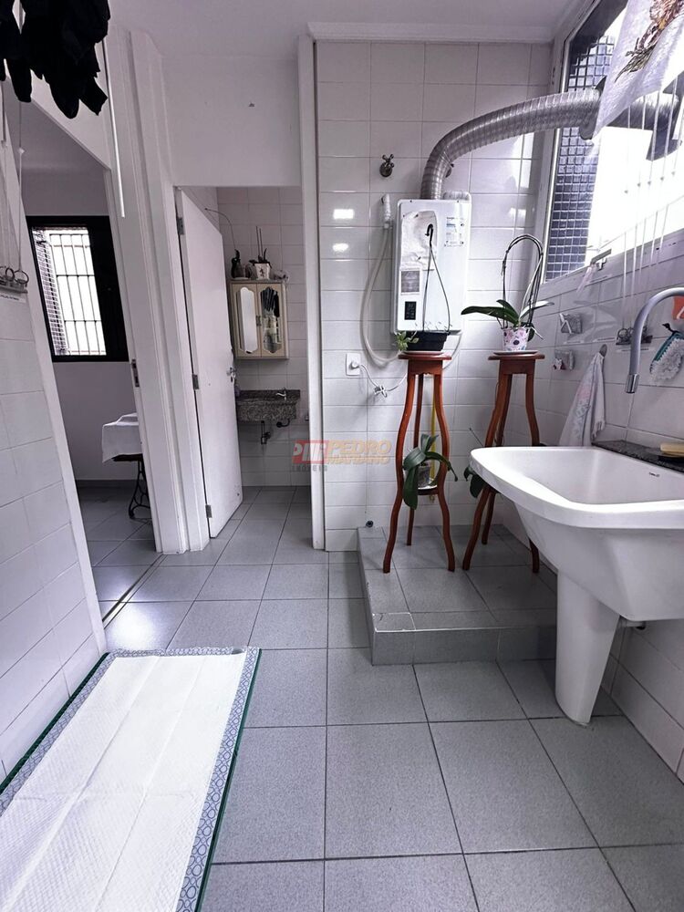 Apartamento à venda com 4 quartos, 266m² - Foto 10