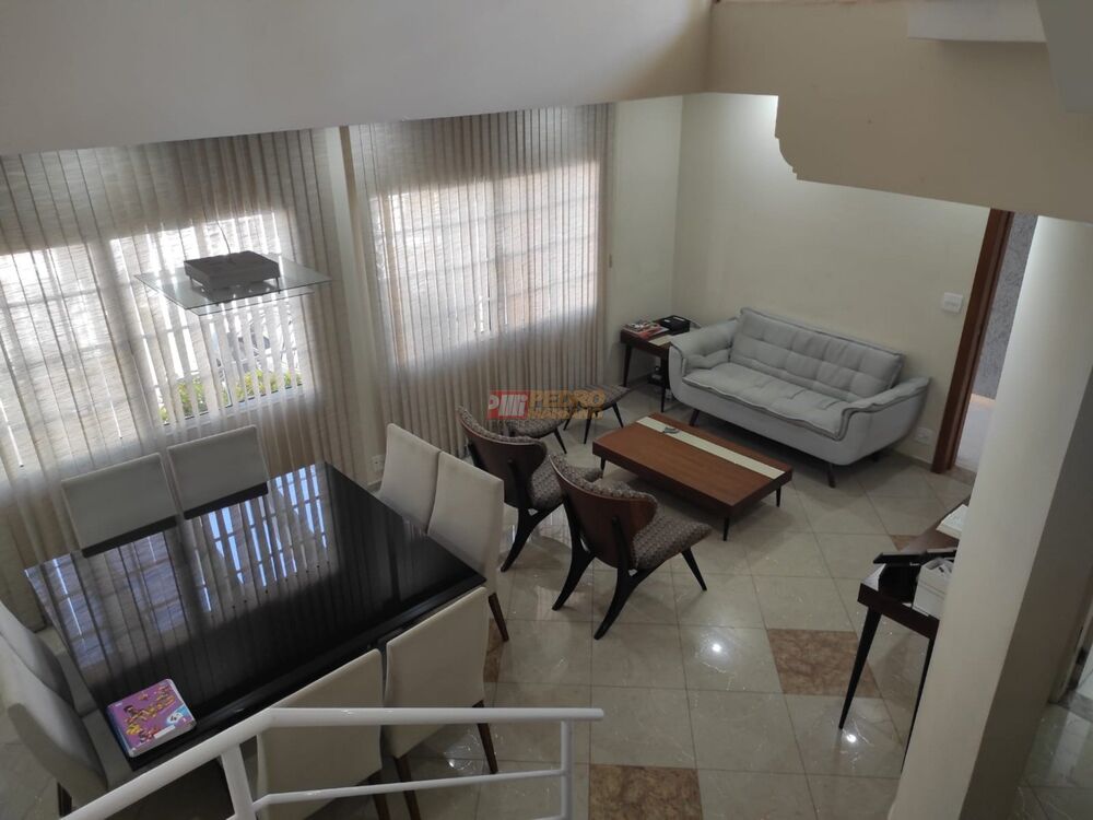 Sobrado, 3 quartos, 230 m² - Foto 1