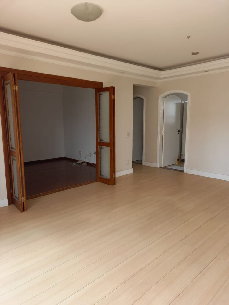 Apartamento à venda com 3 quartos, 143m² - Foto 5