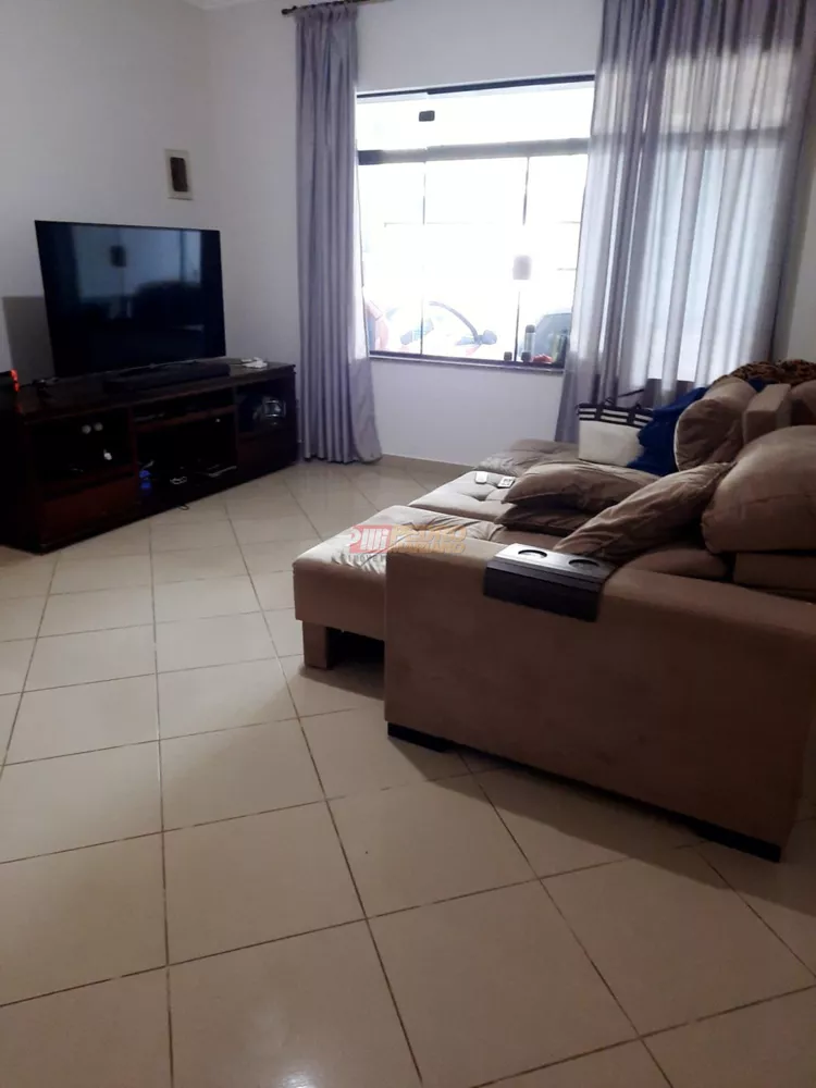 Sobrado, 3 quartos, 227 m² - Foto 1