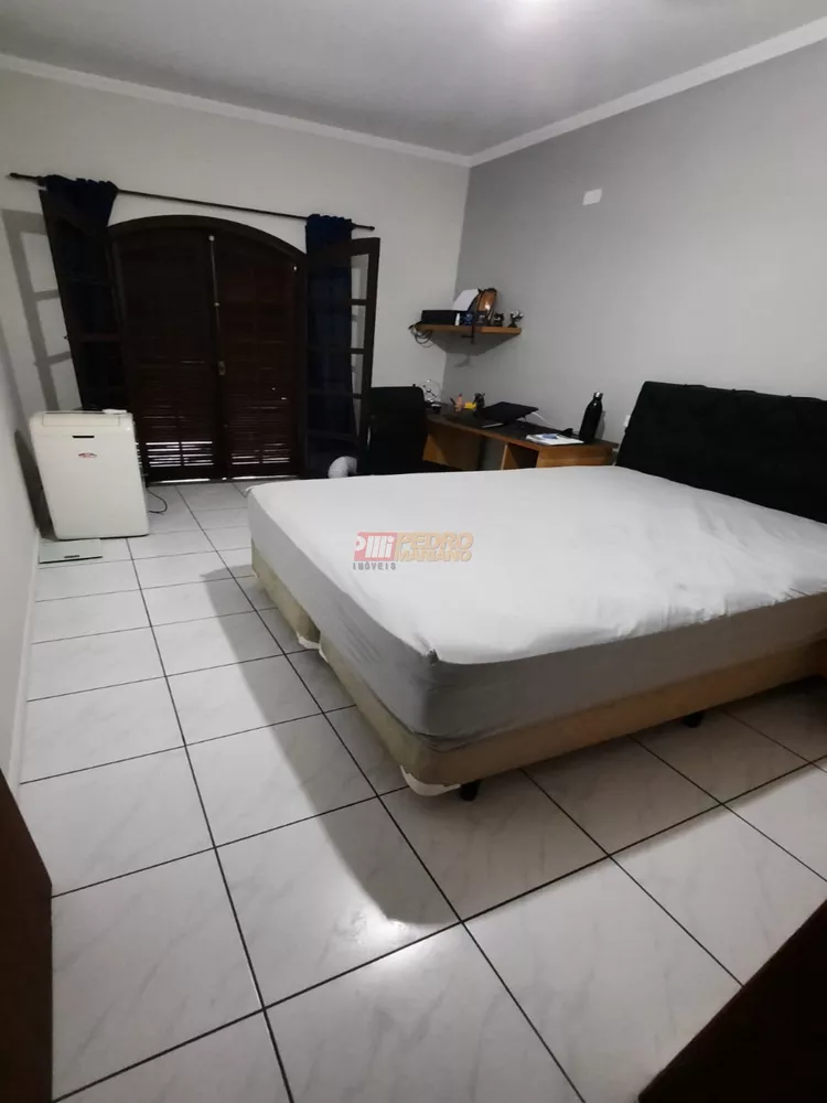 Sobrado, 3 quartos, 227 m² - Foto 3