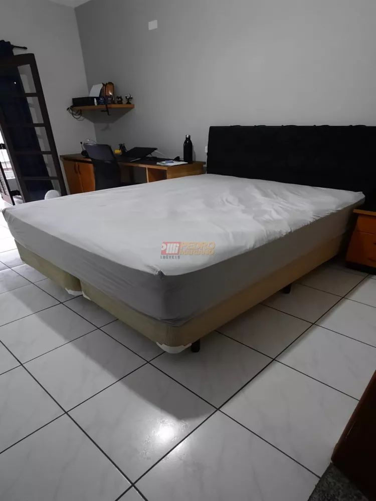 Sobrado, 3 quartos, 227 m² - Foto 4