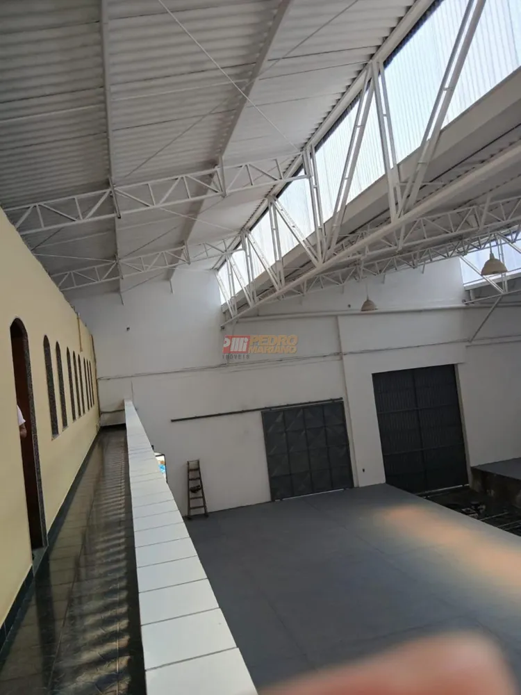 Depósito-Galpão, 1286 m² - Foto 1