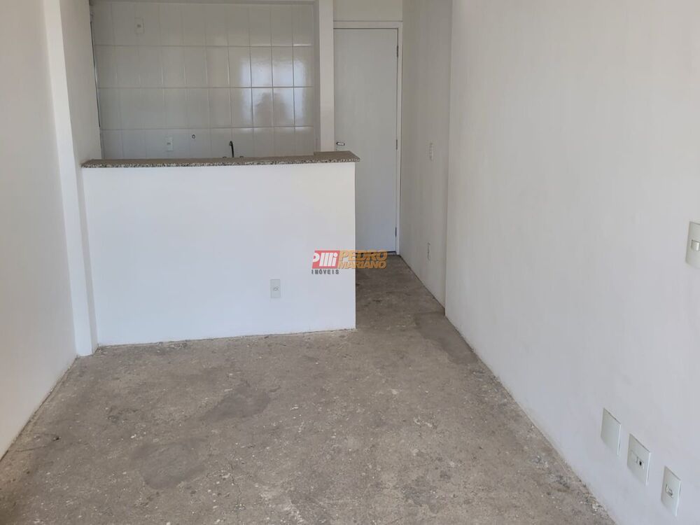 Apartamento à venda com 3 quartos, 69m² - Foto 2