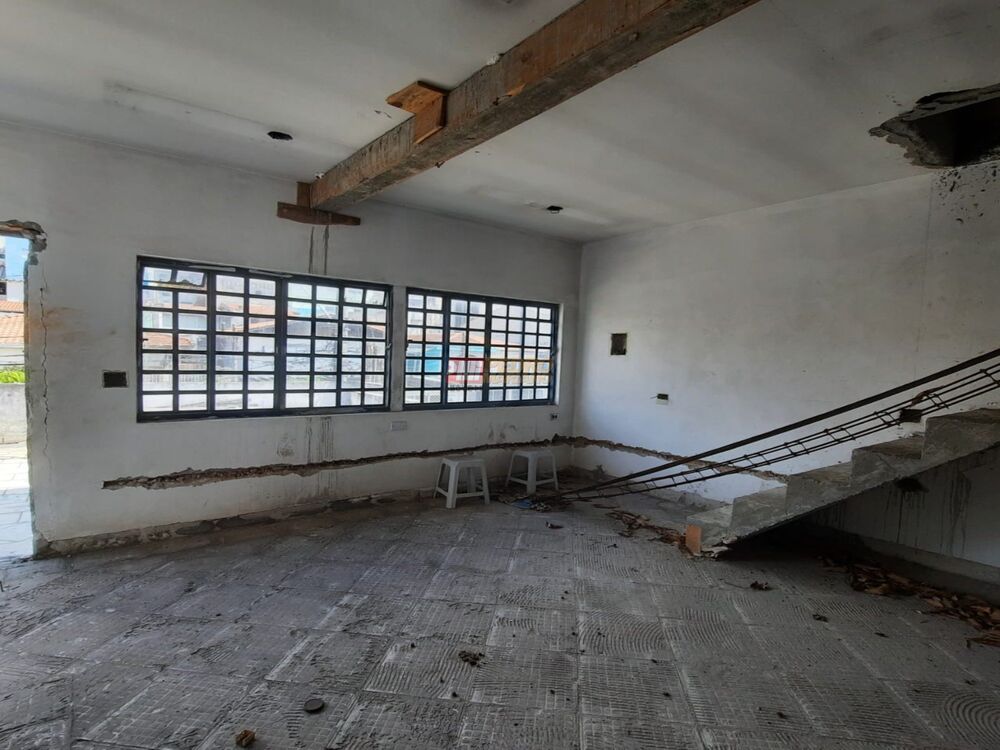 Sobrado à venda com 2 quartos, 96m² - Foto 2
