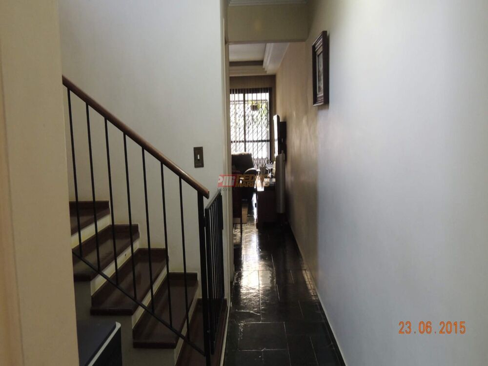 Sobrado à venda com 3 quartos, 205m² - Foto 4