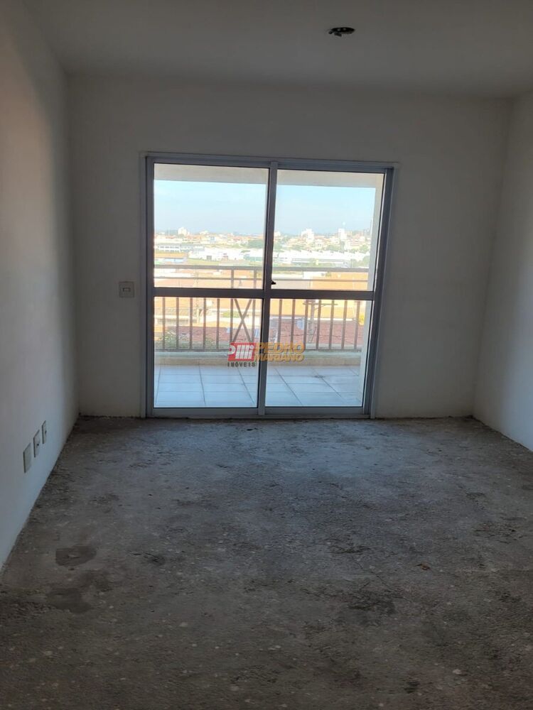 Apartamento à venda com 3 quartos, 69m² - Foto 2