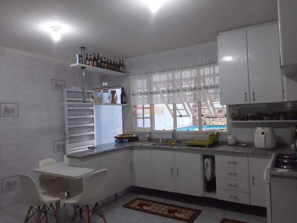 Sobrado, 3 quartos, 326 m² - Foto 5