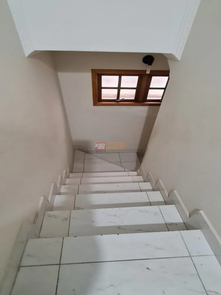 Sobrado, 5 quartos, 381 m² - Foto 2