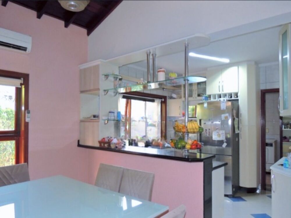 Casa à venda com 3 quartos, 295m² - Foto 5