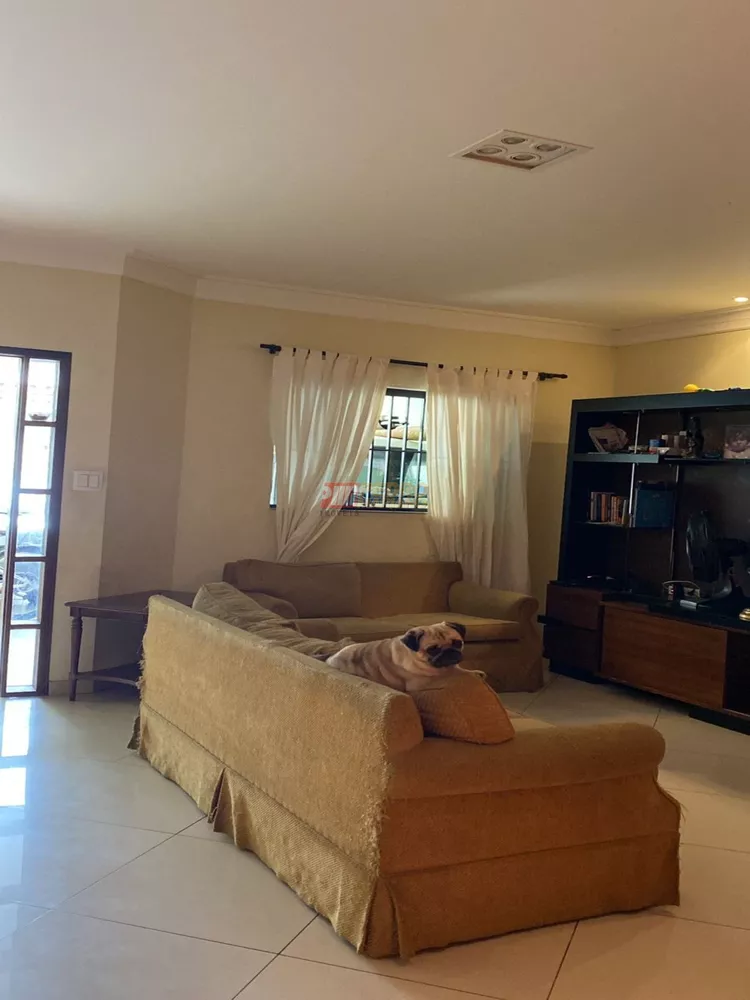 Sobrado, 3 quartos, 200 m² - Foto 2