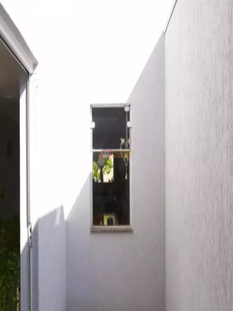 Sobrado, 3 quartos, 200 m² - Foto 1