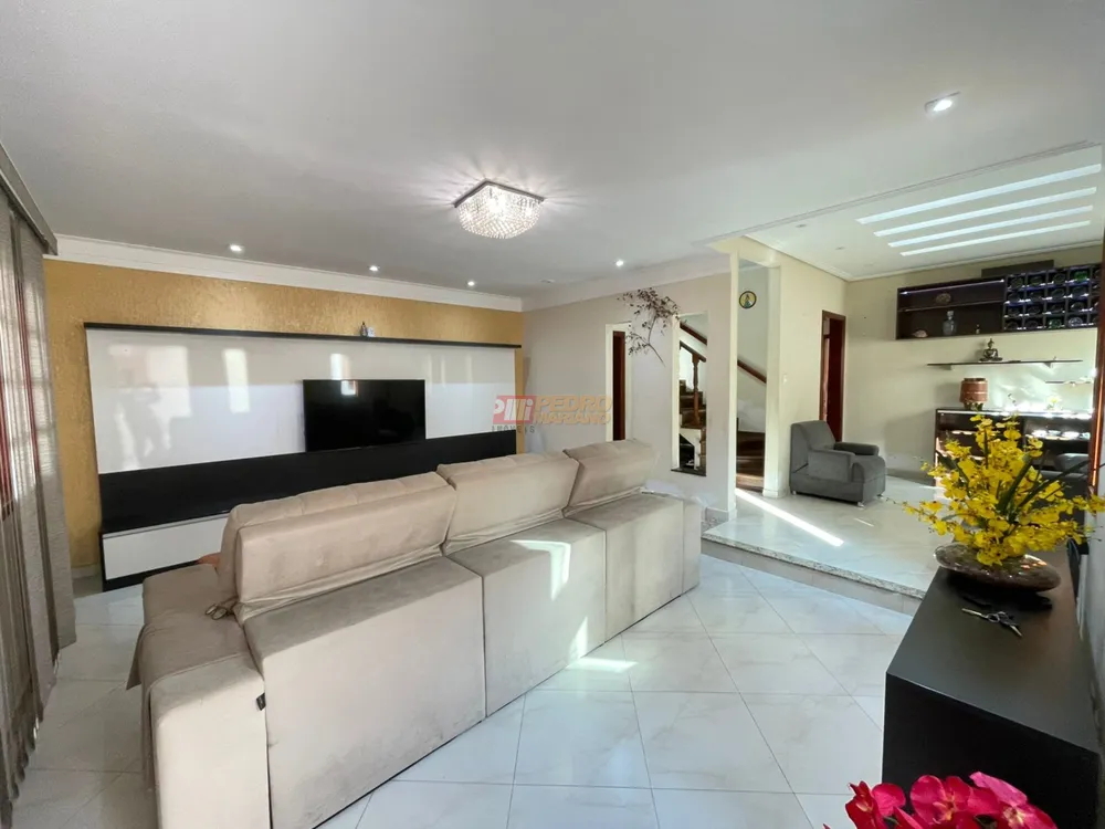 Sobrado, 4 quartos, 249 m² - Foto 1