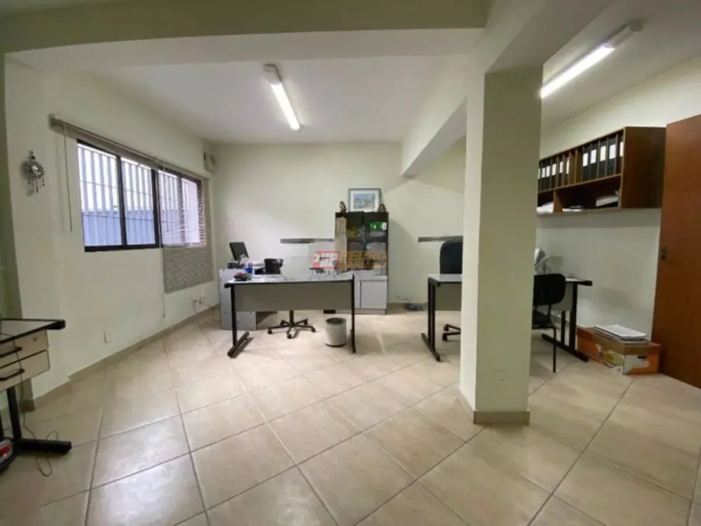 Sobrado, 6 quartos, 322 m² - Foto 8