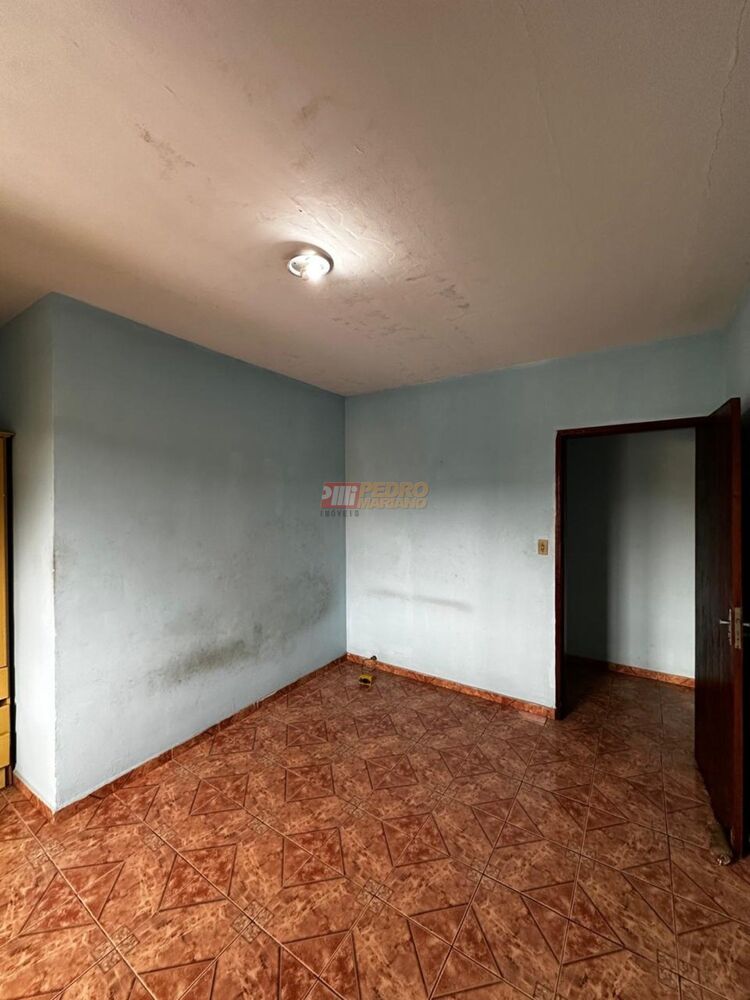 Sobrado à venda com 5 quartos, 288m² - Foto 2