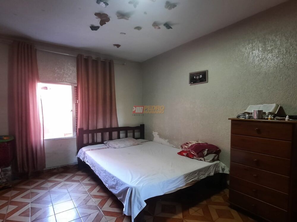 Casa, 4 quartos, 239 m² - Foto 2