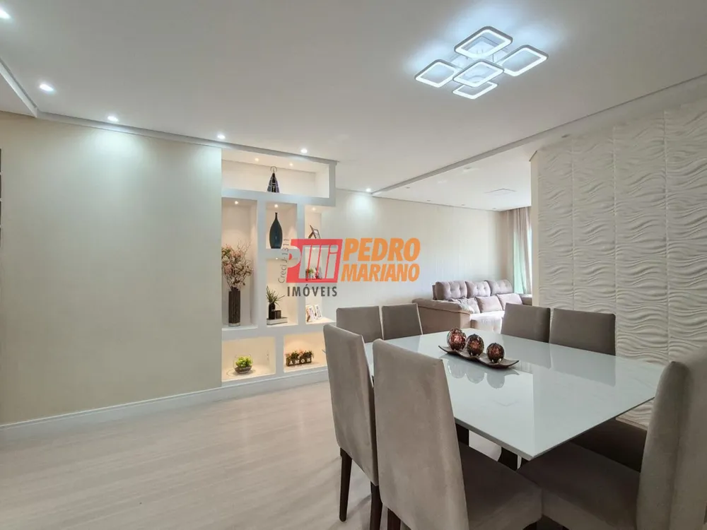 Cobertura, 3 quartos, 226 m² - Foto 4