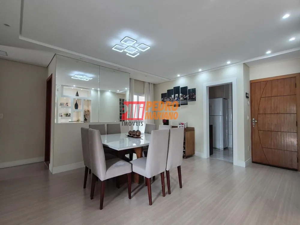 Cobertura, 3 quartos, 226 m² - Foto 2