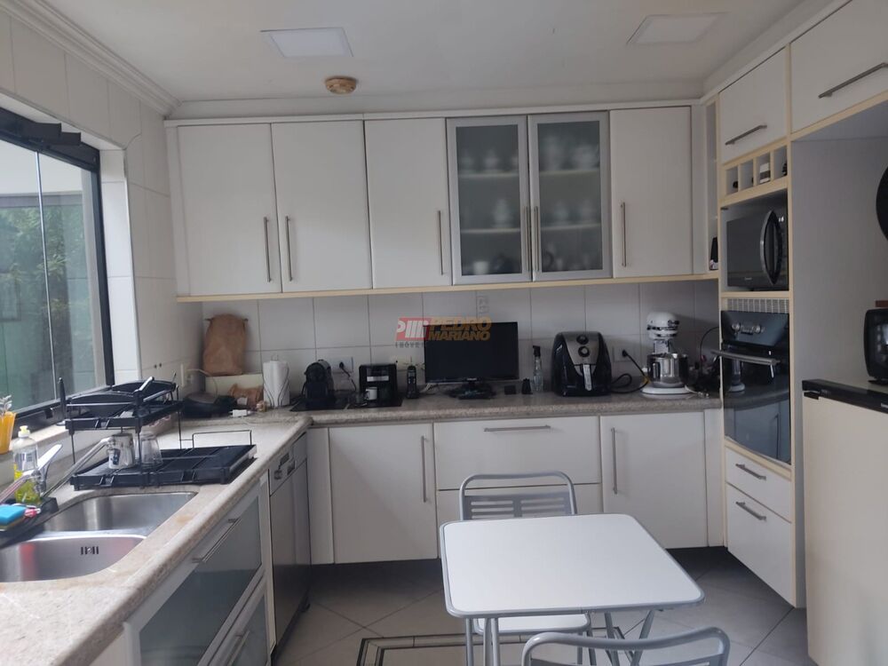 Sobrado à venda com 5 quartos, 389m² - Foto 4