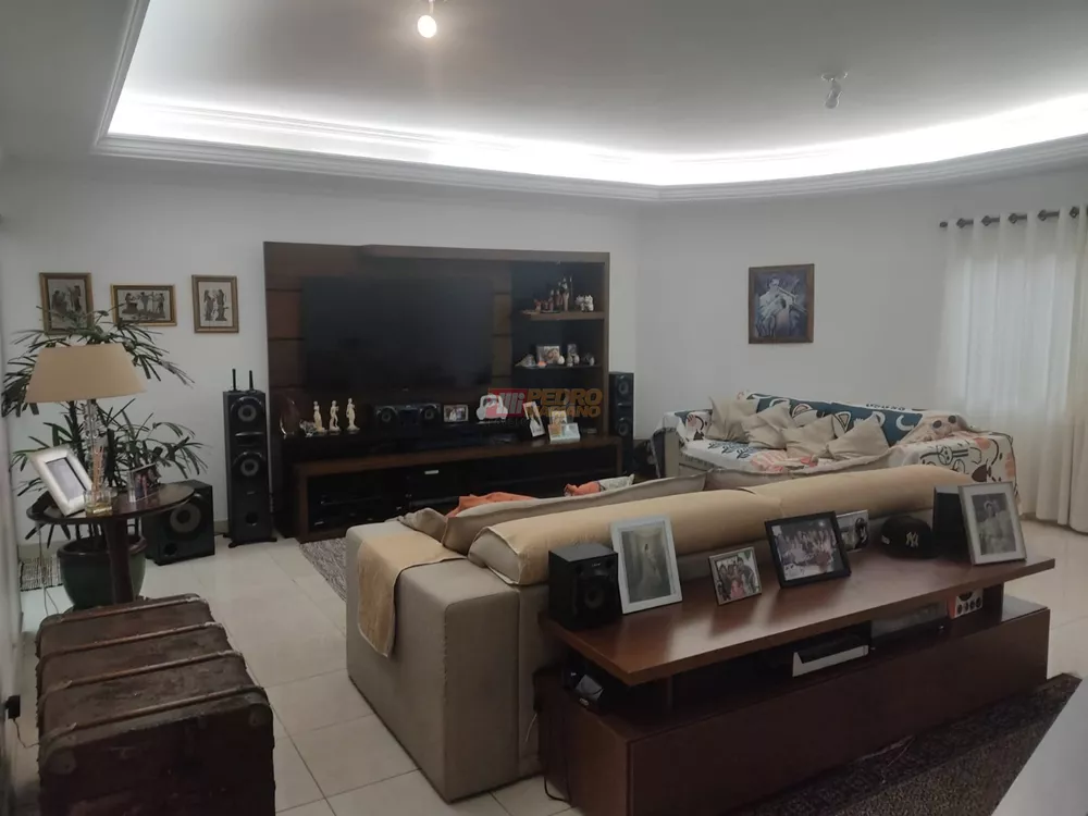 Sobrado, 5 quartos, 389 m² - Foto 4
