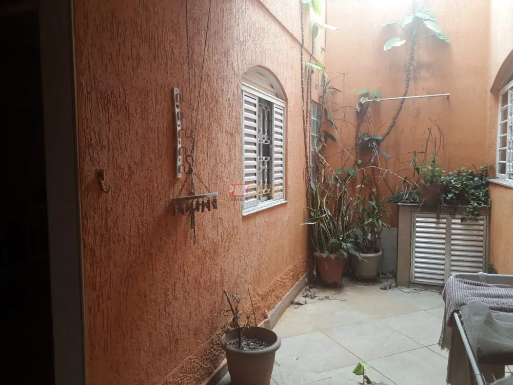 Sobrado, 3 quartos, 243 m² - Foto 12