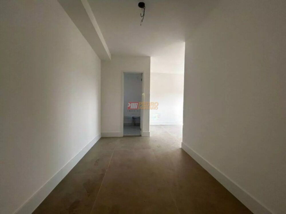Apartamento à venda com 3 quartos, 190m² - Foto 6