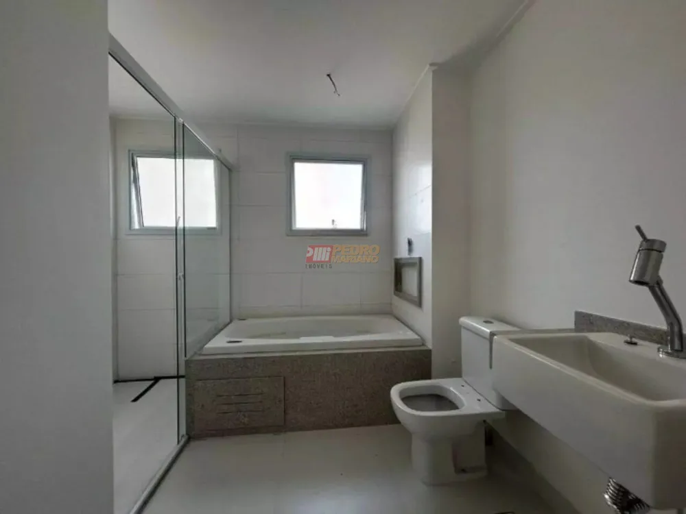Apartamento, 3 quartos, 190 m² - Foto 11