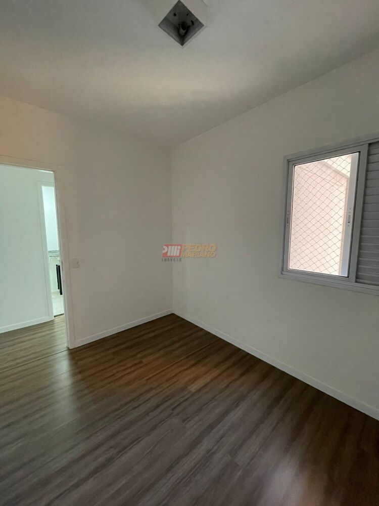 Apartamento à venda com 3 quartos, 81m² - Foto 4