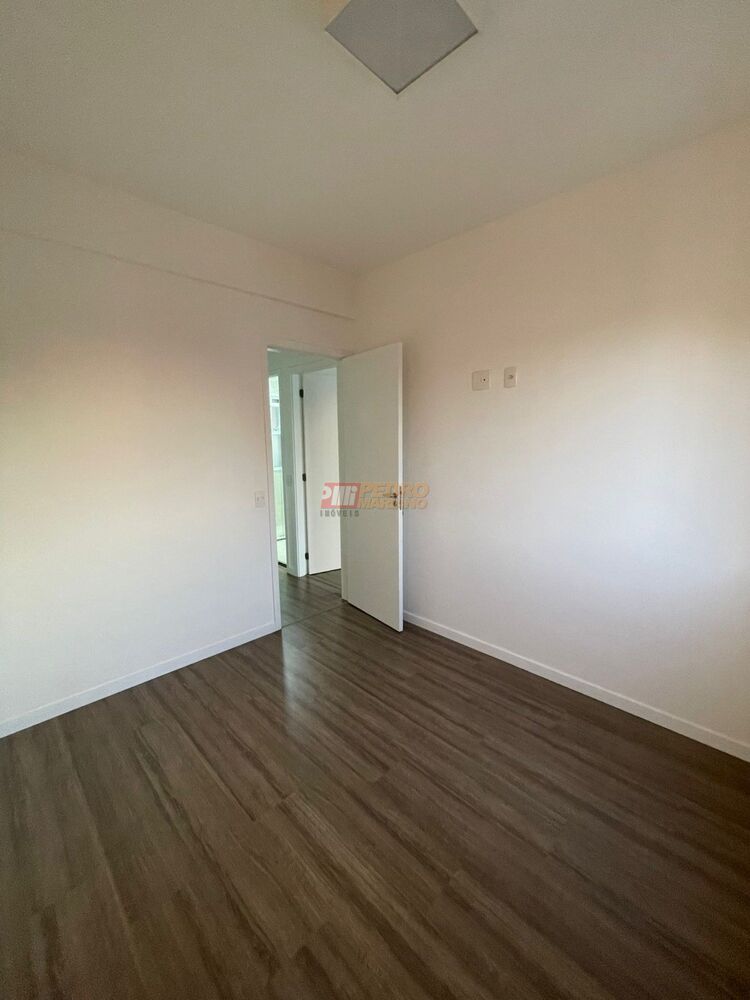 Apartamento à venda com 3 quartos, 81m² - Foto 5