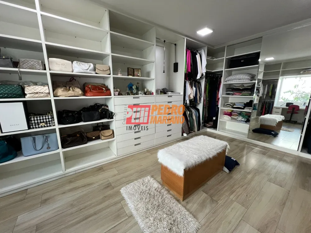 Sobrado, 5 quartos, 597 m² - Foto 3