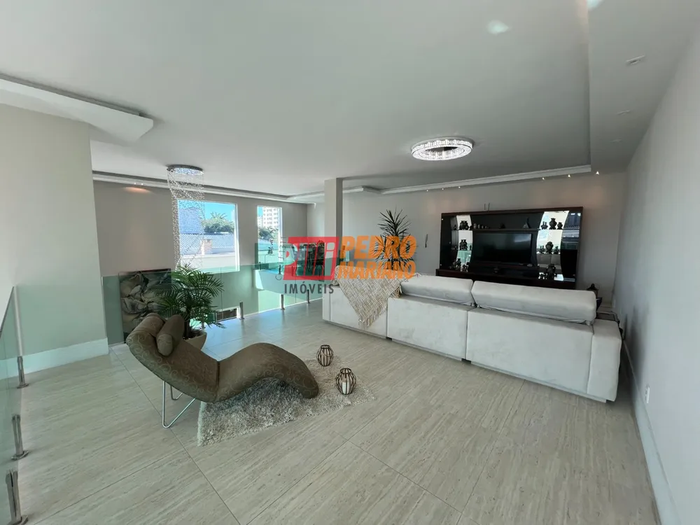 Sobrado, 5 quartos, 597 m² - Foto 1
