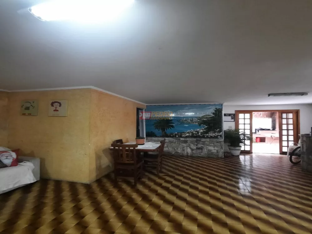 Casa, 4 quartos, 237 m² - Foto 35