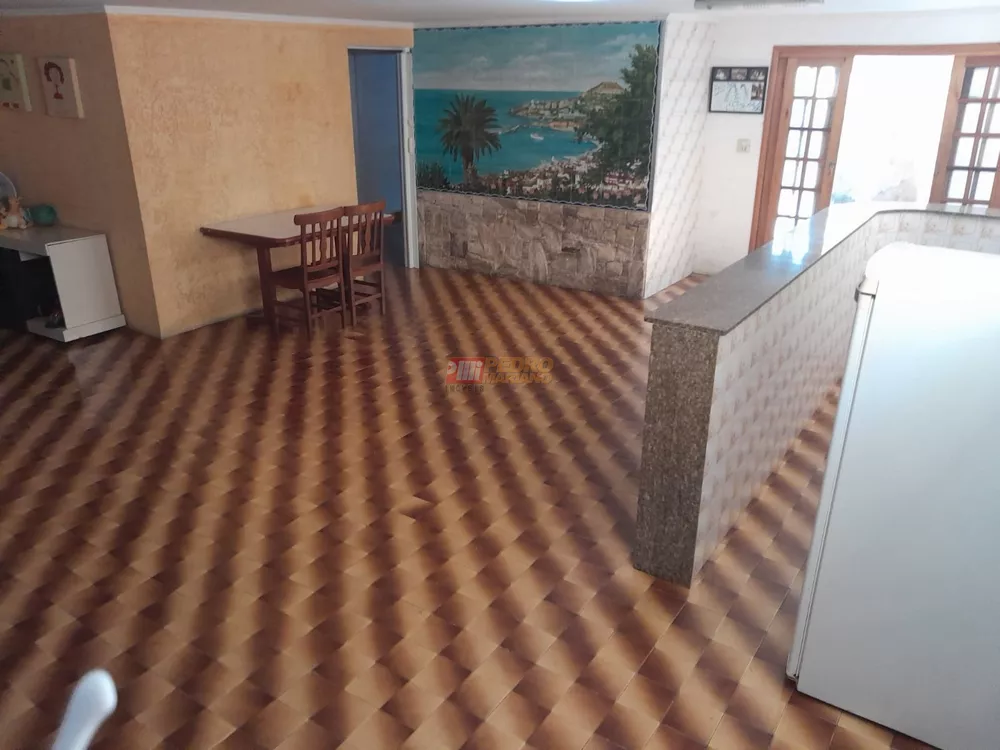 Casa, 4 quartos, 237 m² - Foto 38