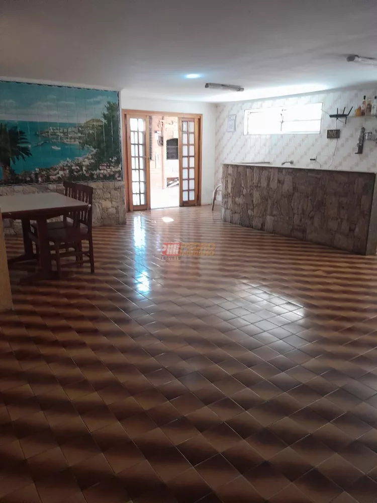 Casa, 4 quartos, 237 m² - Foto 37