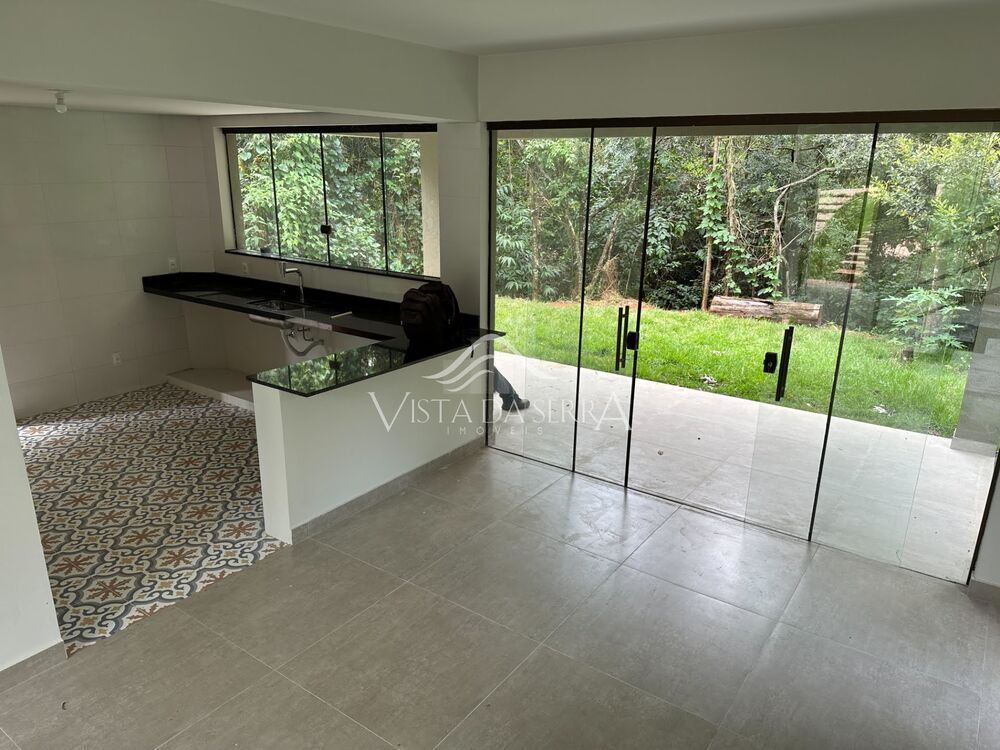 Casa de Condomínio à venda com 3 quartos, 600m² - Foto 3