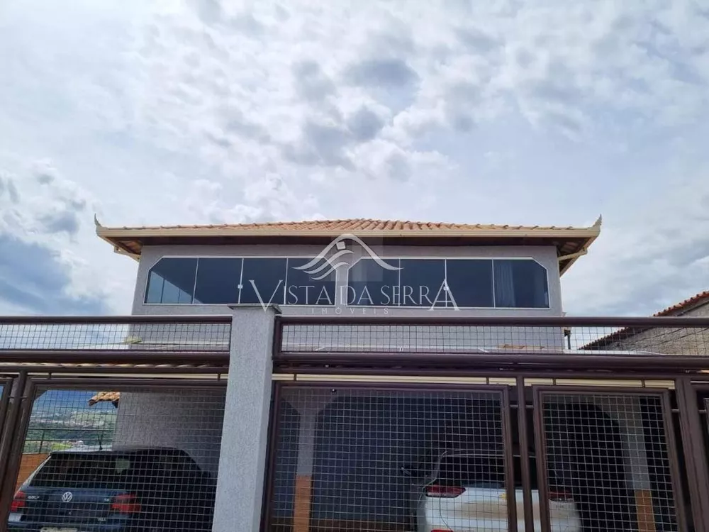 Casa à venda com 4 quartos, 1500m² - Foto 4